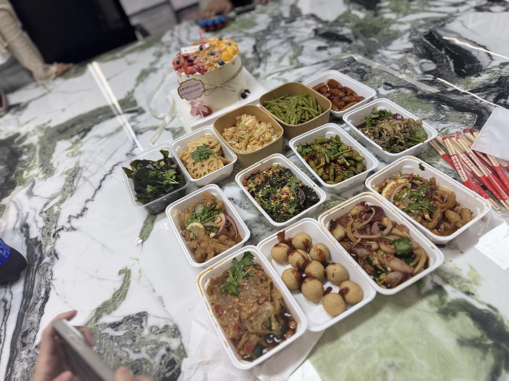 Snacks, drinks and desserts